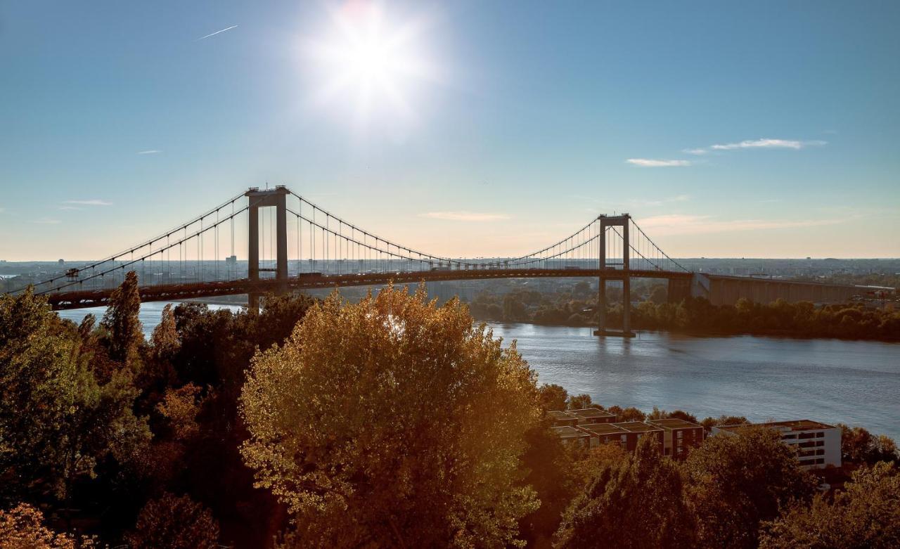 Aux Portes De Bordeaux Le Golden Gate Mindurguest Lormont Buitenkant foto
